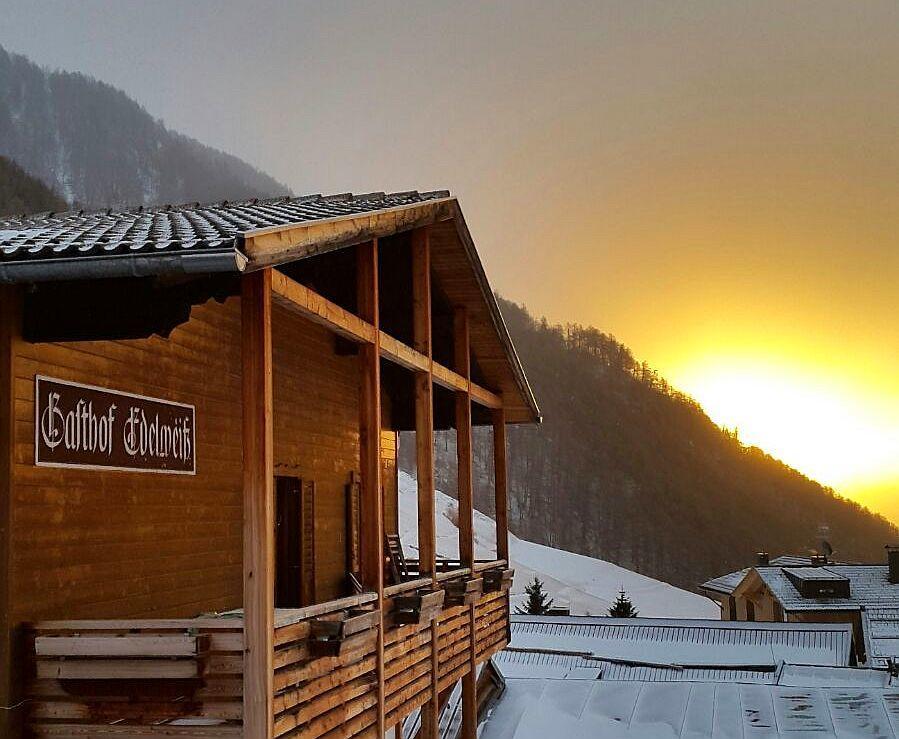 Hotel Edelweiss Malles Venosta Exteriér fotografie