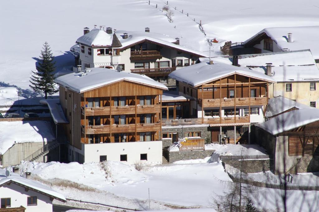 Hotel Edelweiss Malles Venosta Pokoj fotografie